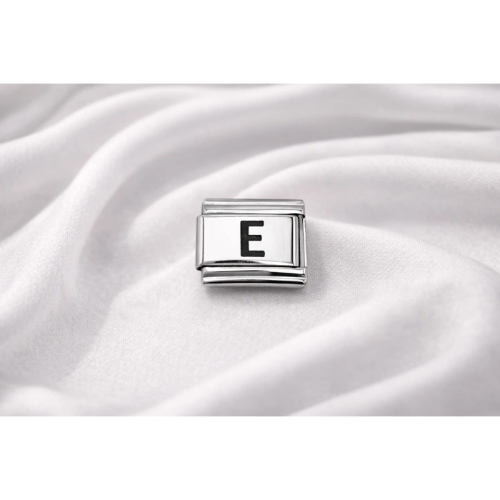 Nomination Uyumlu E Harfi Charm – Çelik Harfli Bileklik Aksesuarı ,Kişiye Özel Modüler Takı