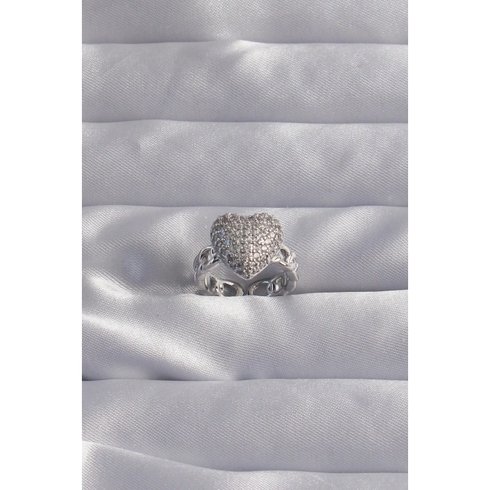 Pirinç Ayarlamalı Gümüş Renk Zirkon Taşlı Bombeli Kalp Yüzük