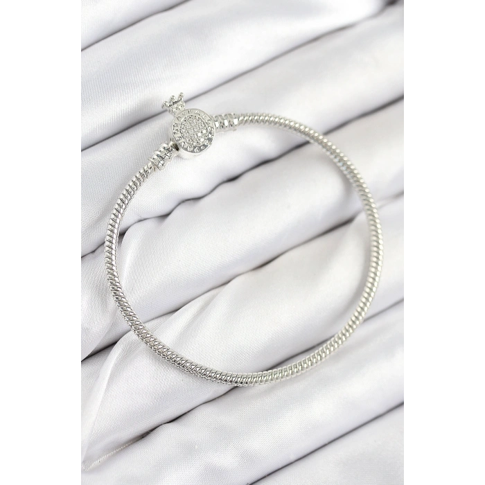 Pirinç Charm Zirkon Taşlı Taç Model Gümüş Renk Kadın Bileklik