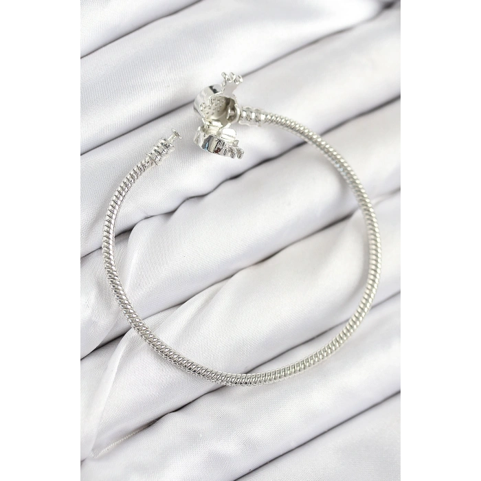 Pirinç Charm Zirkon Taşlı Taç Model Gümüş Renk Kadın Bileklik