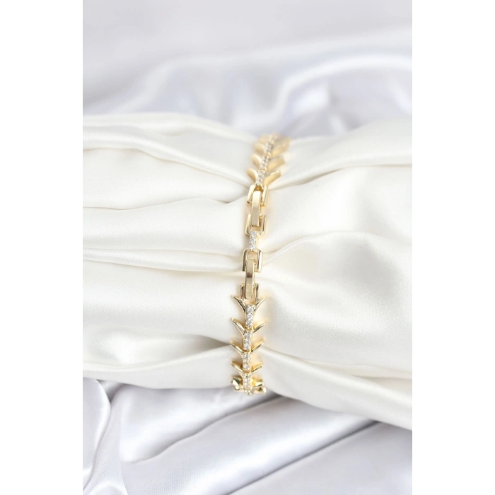 Pirinç Gold Renk Balık Sırtı Model Zirkon Taşlı Kadın Bileklik