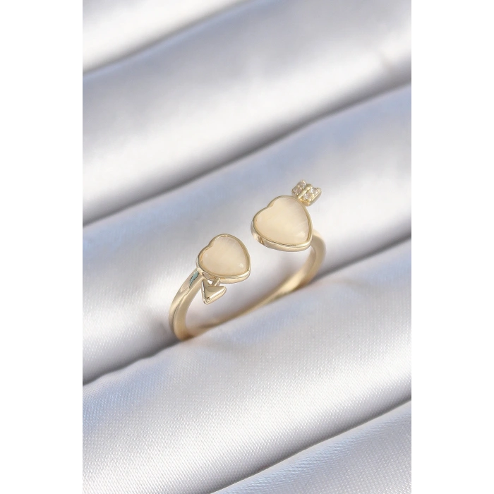 Pirinç Gold Renk Beyaz Mineli Kalp Model Kadın Yüzük