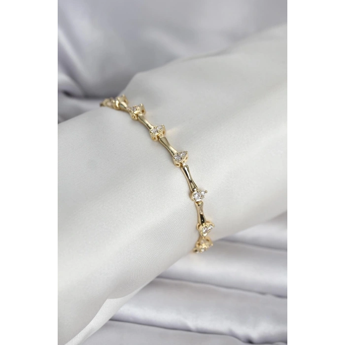 Pirinç Gold Renk Damla Model Zirkon Taşlı Kadın Bileklik