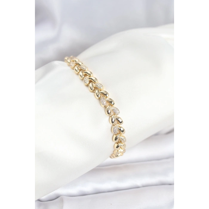 Pirinç Gold Renk VIP Seri Sarmal Damla Model Zirkon Taşlı Kadın Bileklik