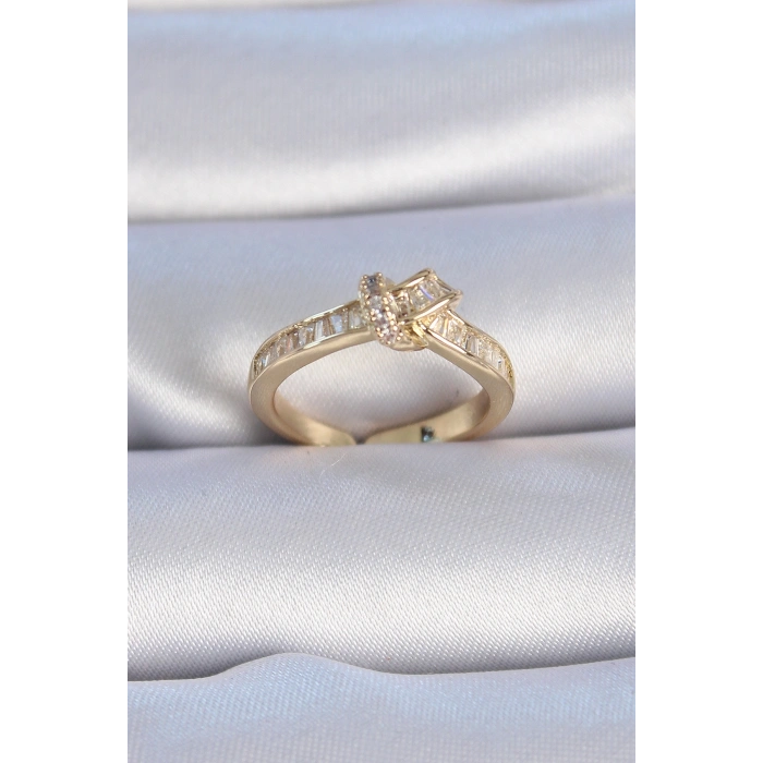 Pirinç Gold Renk Zirkon Taşlı Düğüm Model Kadın Yüzük