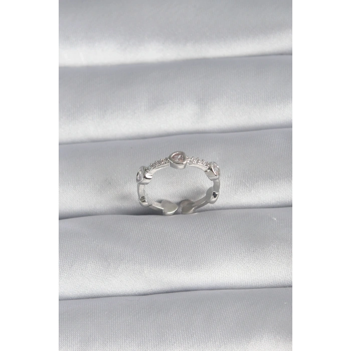 Pirinç Gümüş Renk Kalp Model Zirkon Taş Detay Kadın Yüzük