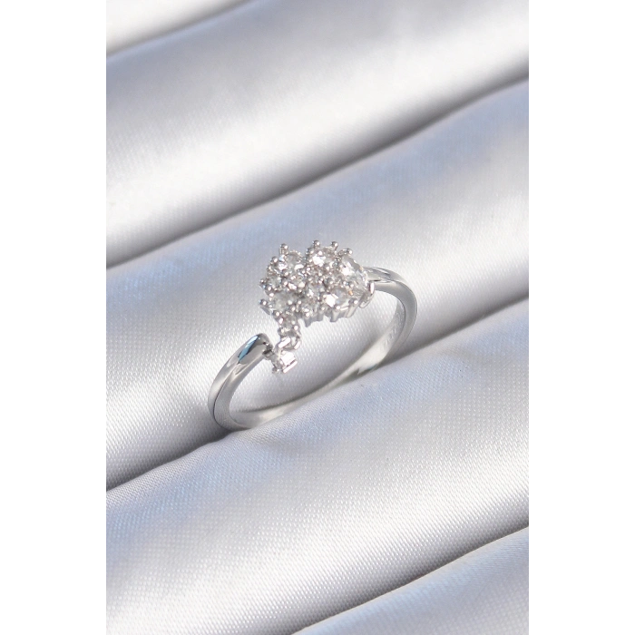 Pirinç Gümüş Renk Zirkon Taşlı Kadın Yüzük