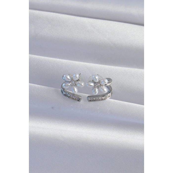 Pirinç Gümüş Renk Zirkon Taşlı Kıvrımlı İnci Çiçek Küpe