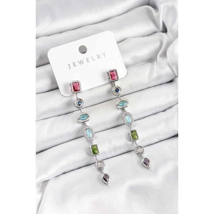 Pirinç Renkli Zirkon Taşlı Sallantılı Model Gümüş Renk Kadın Küpe