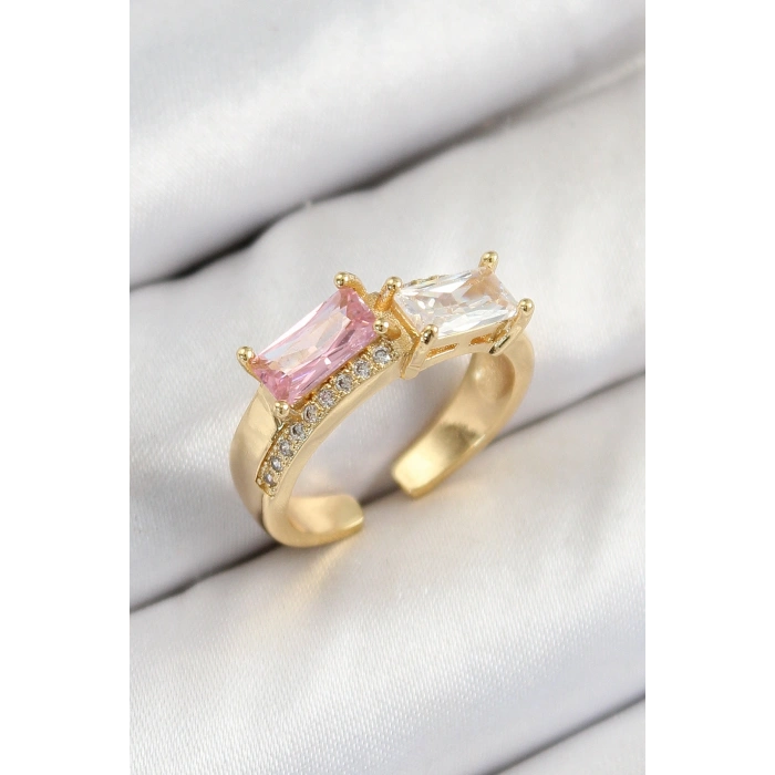 Pirinç Zirkon Taşlı Dikdörtgen Model Gold Renk Kadın Yüzük