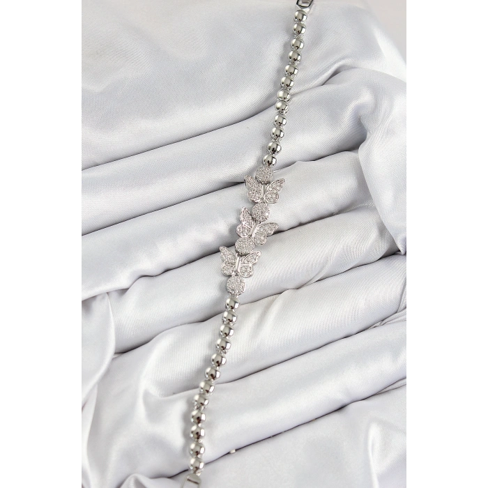 Pirinç Zirkon Taşlı Kelebek Model Gümüş Renk Kadın Bileklik