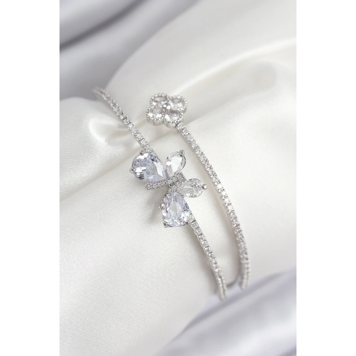 Pirinç Zirkon Taşlı Kelebek Ve Yonca Model Gümüş Renk Kadın Bileklik