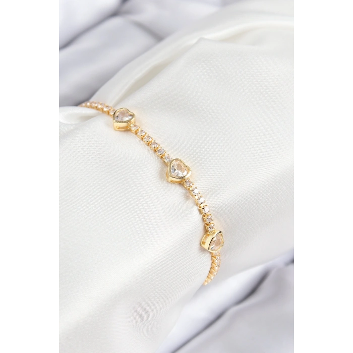 Pirinç Zirkon Taşlı Sıralı Kalp Model Gold Renk Kadın Bileklik