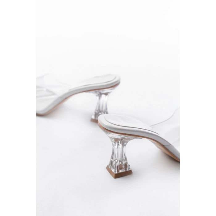 S-619 Beyaz Rugan Şeffaf Bantlı Şeffaf Topuklu Yuvarlak Burunlu Kadın Terlik