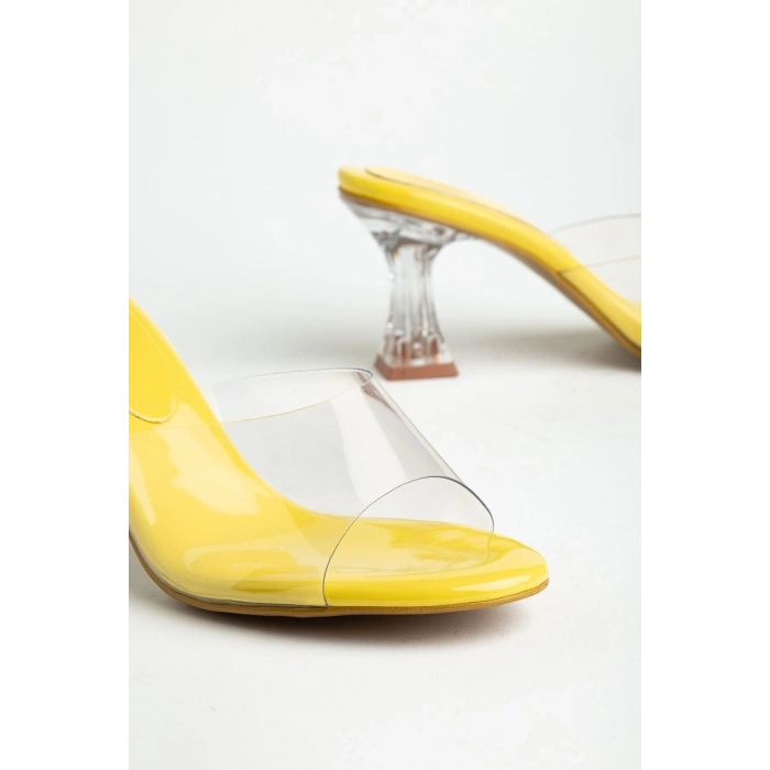 S-619 Sarı Rugan Şeffaf Bantlı Şeffaf Topuklu Yuvarlak Burunlu Kadın Terlik