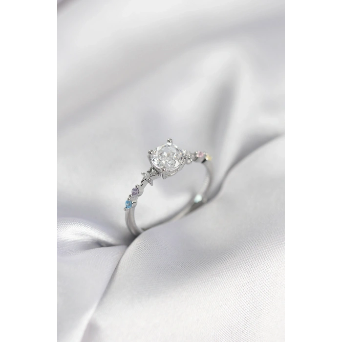 Tek Taş Model Zirkon Taşlı Gümüş Renk Kadın Yüzük