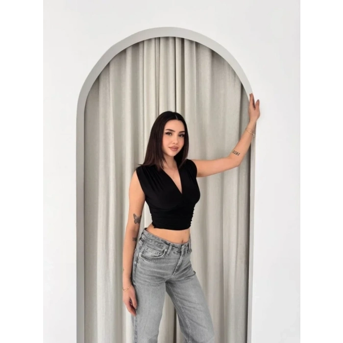 Vatkalı Kolsuz V Yaka Drapeli Crop Bluz Likralı Fit - Siyah