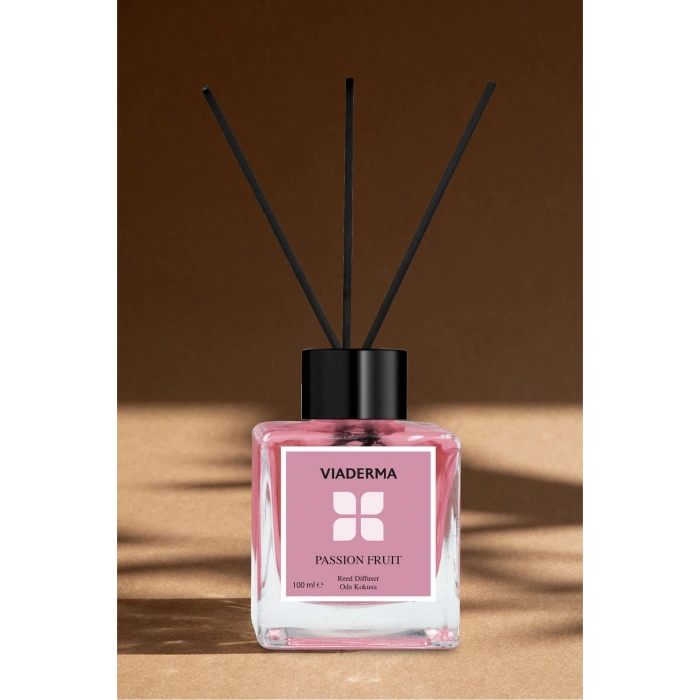 Viaderma Kare Şişe Çarkıfelek Esansı Bambu Çubuklu Oda Kokusu 100 ml