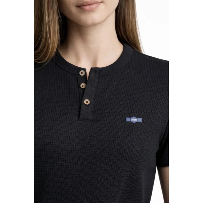 Waffle Dokulu Likralı Henley Yaka Düğmeli Regular Kısa Kollu T-Shirt - Siyah