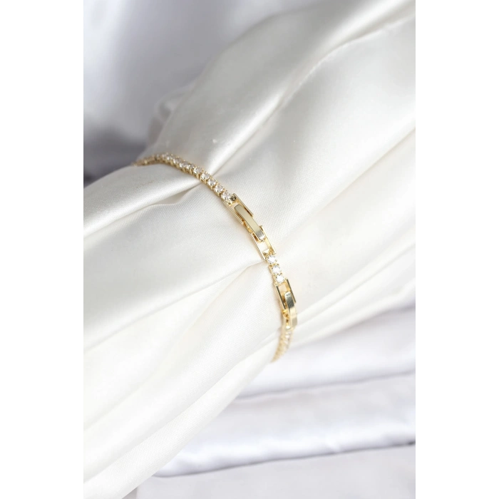 Yıldız Model Zirkon Taşlı Gold Renk Pirinç Su Yolu Kadın Bileklik