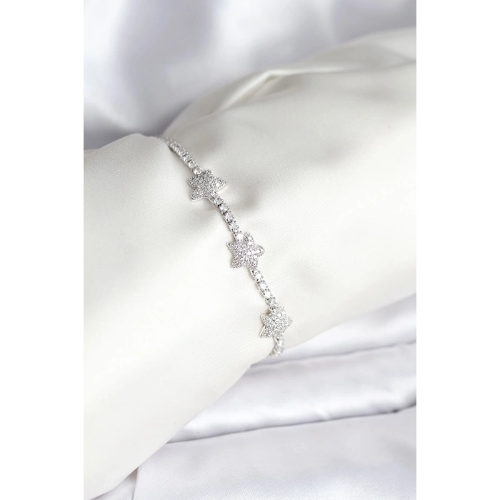 Yıldız Model Zirkon Taşlı Gümüş Renk Pirinç Su Yolu Kadın Bileklik