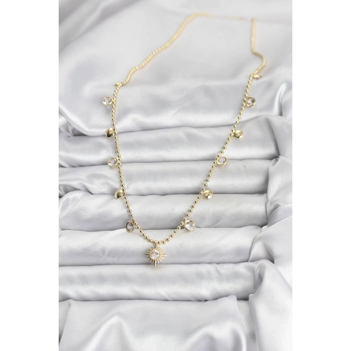Zirkon Taşlı Kutup Yıldızı Model Pirinç Gold Renk Kadın Kolye