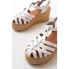 684-02 Beyaz Ortopedik Hakiki Deri Dolgu Kadın Sandalet