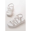 841-841 Beyaz Lastikli Günlük Kadın Sandalet