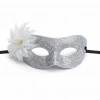 Gümüş Simli Tüylü Balo Maskesi – Kadın Parti & Maskeli Balo Maskesi