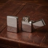 Klasik Zippo Çakmak - Gümüş Renkli - Rüzgara Dayanıklı
