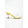 S-619 Sarı Rugan Şeffaf Bantlı Şeffaf Topuklu Yuvarlak Burunlu Kadın Terlik