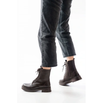 02-356 Kahve Düz Topuklu Bağcıklı Fermuarlı Günlük Kadın Bot