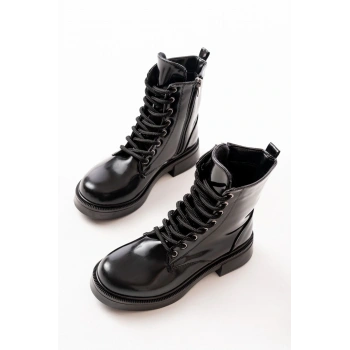 02-356 Siyah Rugan Düz Topuklu Bağcıklı Fermuarlı Günlük Kadın Bot