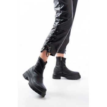 236-2011 Siyah Streç Fermuarlı Günlük Kadın Bot