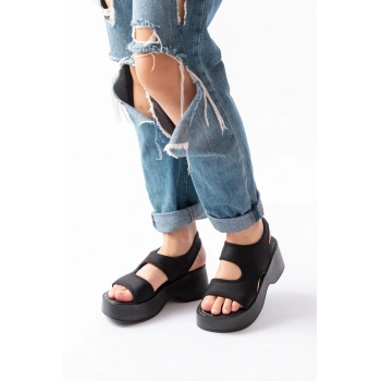 24414-573 Siyah Dalgıç Günlük Dolgu Topuk Kadın Sandalet