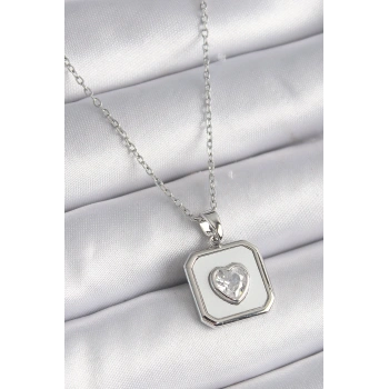 316L Çelik Gümüş Renk Kare Madalyon Kalp Zirkon Taş İşleme Kadın Kolye