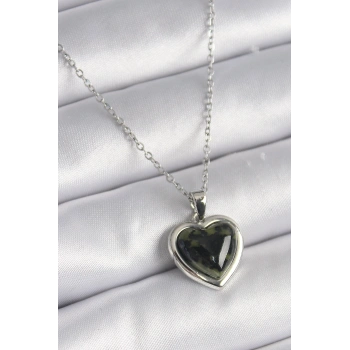 316L Çelik Gümüş Renk Yeşil Mineli Kalp Model Kadın Kolye