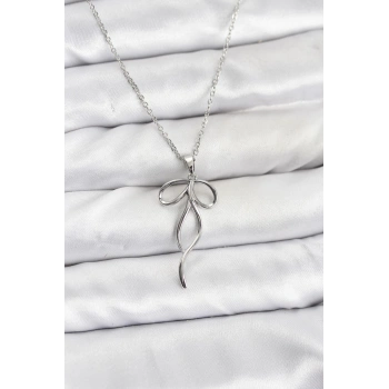 316L Çelik Zincir Gümüş Renk Fiyonk Model Kadın Kolye