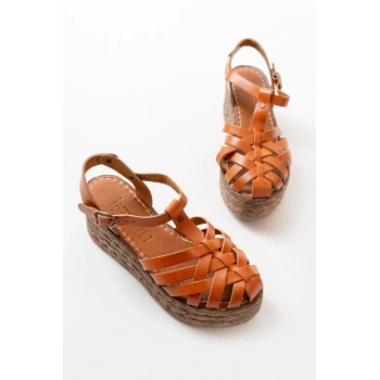 684-02 Taba Ortopedik Hakiki Deri Dolgu Kadın Sandalet