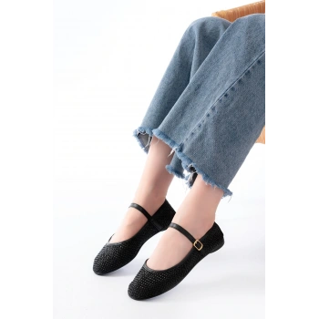 7432 Siyah Fileli Toka Detaylı Günlük Kadın Babet