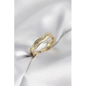 Gold Renk Su Damlası Model Zirkon Taşlı Kadın Yüzük