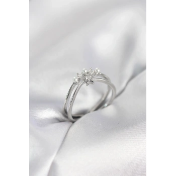 Gümüş Renk İncili Yıldız Model Zirkon Taşlı Kadın Yüzük