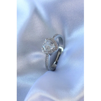 Gümüş Renk Kalp Zirkon Taşlı Charm Model Pirinç Kadın Yüzük