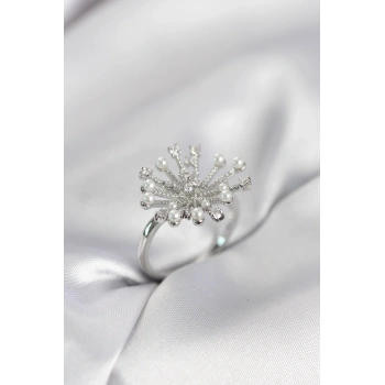 Gümüş Renk Karahindiba Model Zirkon Taşlı Kadın Yüzük