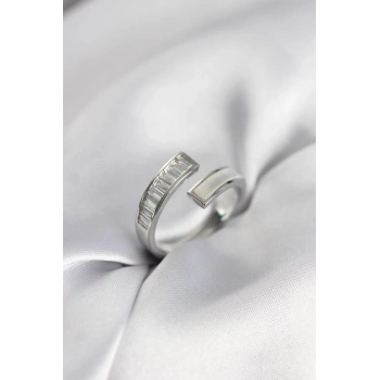 Gümüş Renk Sedefli Baget Zirkon Taşlı Kadın Yüzük