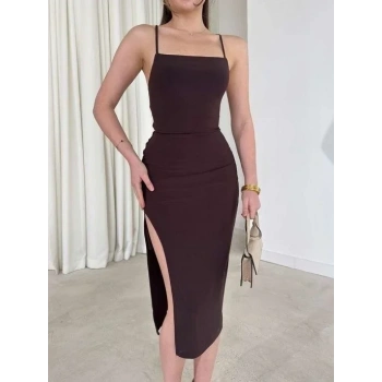 İp Askılı Sırt Dekolteli Bağlama Detaylı Yırtmaçlı Midi Elbise - Kahverengi