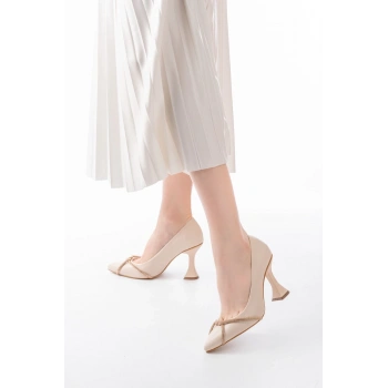 K-10 Bej Günlük Sarmal Taşlı Topuklu Kadın Ayakkabı