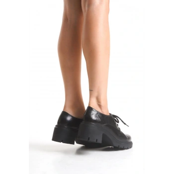 K-707 Siyah Kırışık Rugan Yüksek Tabanlı Bağcıklı  Loafer Ayakkabı