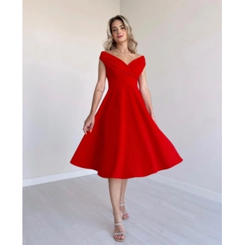 Kadın Kısa Kollu Kruvaze Yaka Eteği Volanlı Krep Elbise