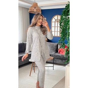 Kadın Uzun Kollu Balıkçı Yaka önden Düğmeli Bluz Ve Pantolon Yumoş Ikili Takım